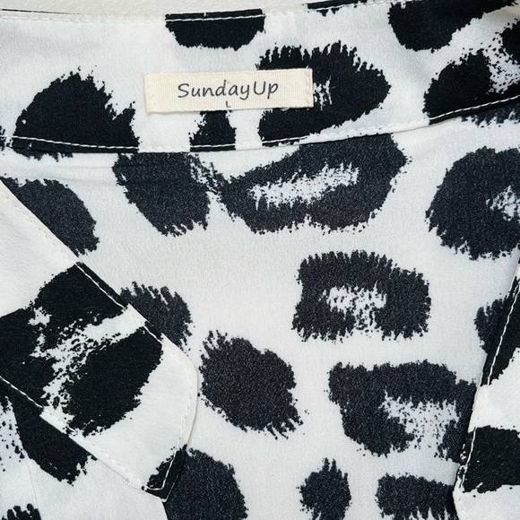 Sunday Up Black and White Animal Print Long Sleeve Dress - Picture 8 of 16